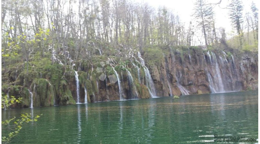 Građevinsko zemljište blizu Plitvičkih jezera - 3