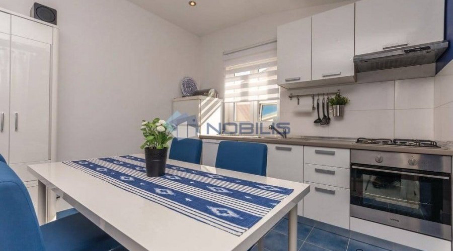 Pašman, Ždrelac - kuća katnica 200 m2 i bungalov - 4