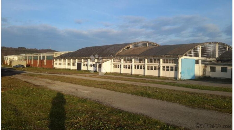 Poslovni kompleks bivše pilane u Josipdolu - 2