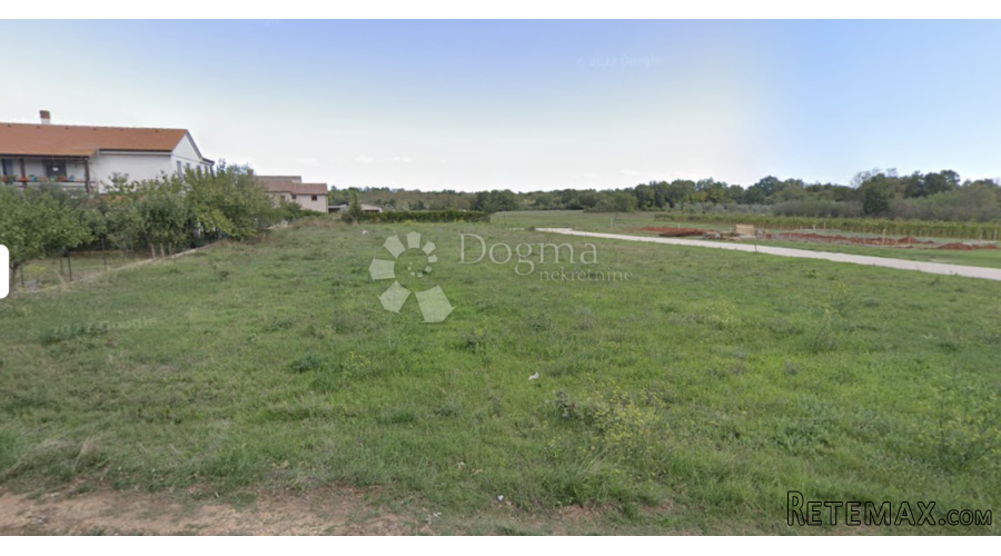 Lijepa pravilna parcela - Loborika - 2