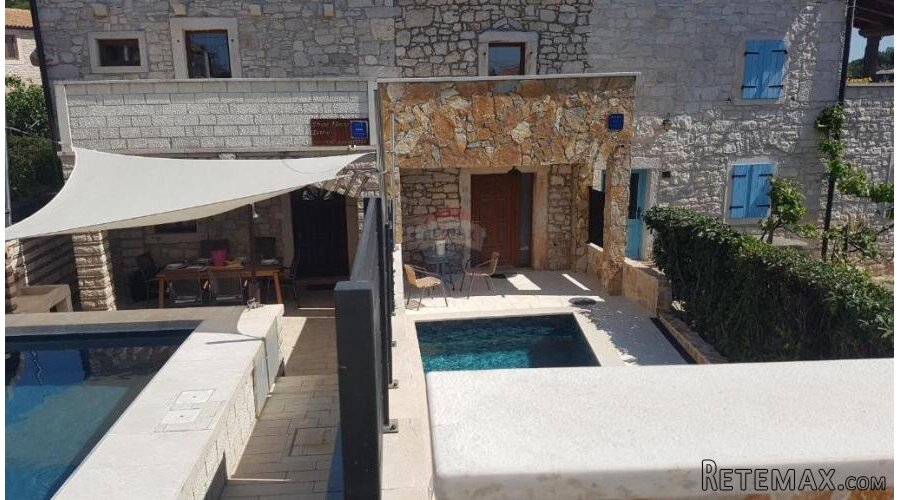 Poreč, okolica, kamena kuća za najam