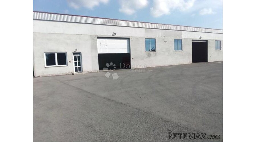 Poslovno-skladišni kompleks uz obilaznicu! - 2