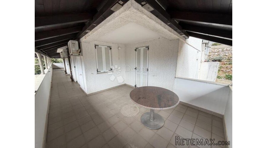 APARTMAN 67m2 S GARAŽOM I SPREMIŠTEM - 2