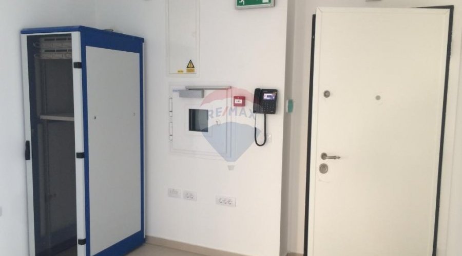 Poslovni prostor u centru - 3