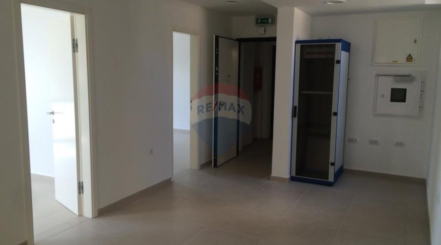 Poslovni prostor u centru - 5