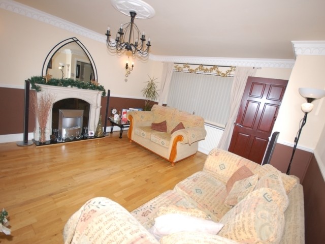 *** Beautifully Presented 3 Bedroom..