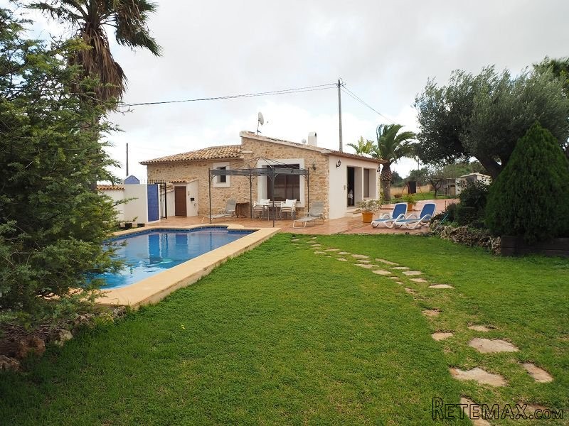 3 Bedrooms - Finca - Alicante - For Sale - 2