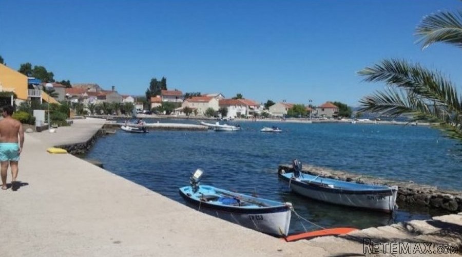 Plac na moru Peljesac-Hrvatska - 2