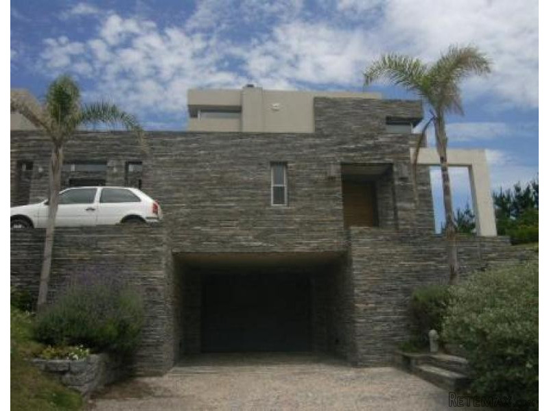 3 Bedroom House - For Rent -.. - 2