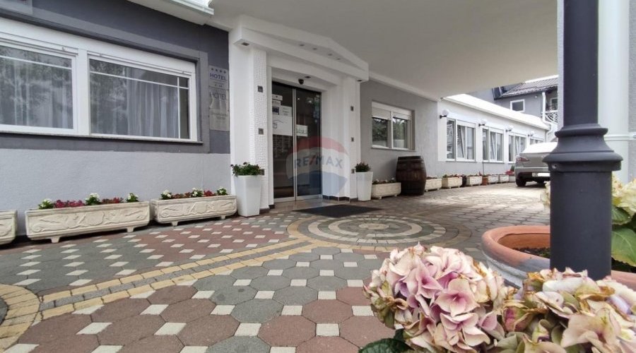 Velika Gorica, hotel 1.300 m2, 25 soba, wellness - 4