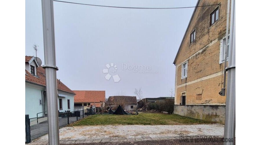 Građevinsko zemljište 698m² u centru Sv. Križ Začretja! - 2