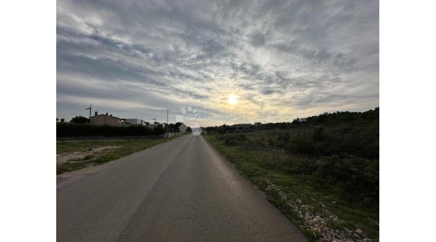 VRSI ,GRAĐEVINSKO ZEMLJIŠTE 2915m2 - 2