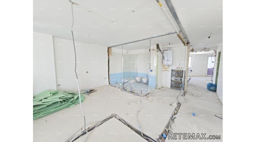 PULA – stan u centru s dvije garaže i velikom terasom - 4