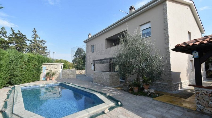 Apartman sa zajedničkim bazenom! Otok Krk!