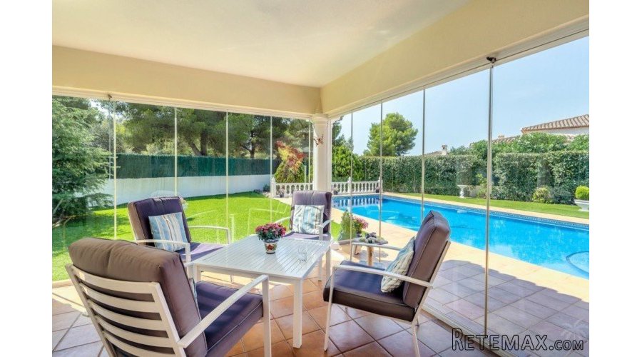 This immaculately maintained property is located within a.. - 3