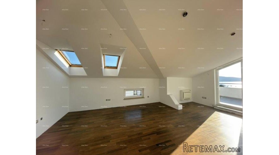 MEDULIN – penthouse s otvorenim pogledom na more, 150 m od o.. - 4