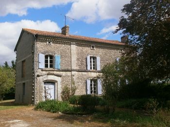 Magnificent Charentaise To Update On.. - 2