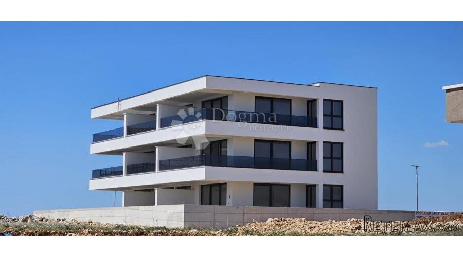 Apartman S6 – apartman s velikom terasom i pogledom na more