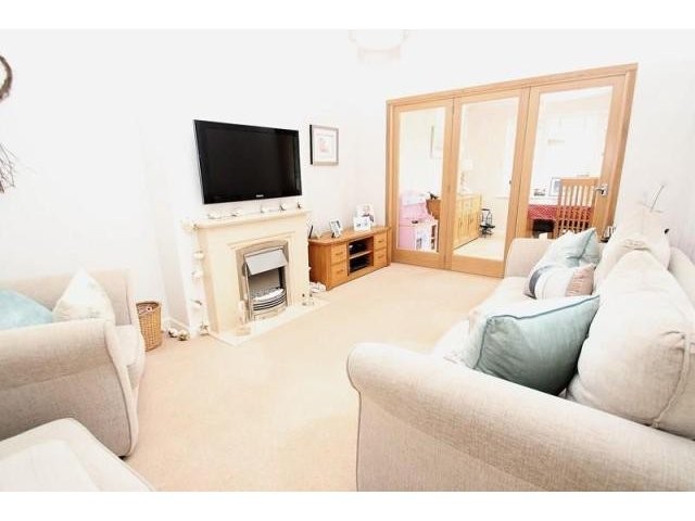 Unfurnished 2 bedroom Property For.. - 2