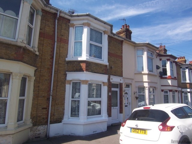 2 bedroom house in SHEERNESS
