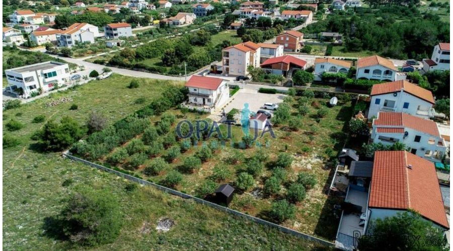 Vir, samostojeca kuca sa velikom okucnicom - 2