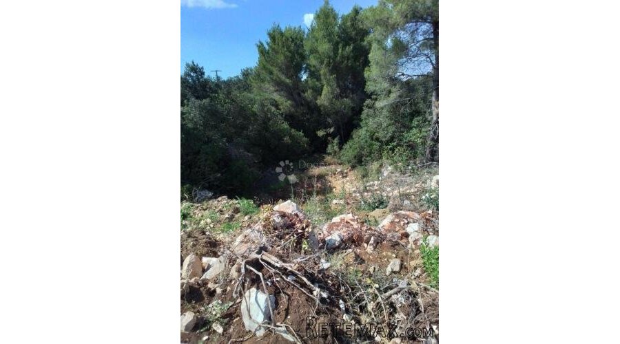 POLJOPRIVREDNO ZEMLJIŠTE HVAR - 2