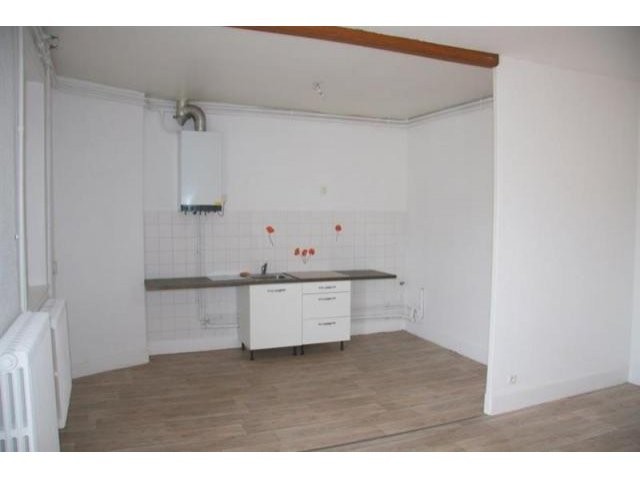 3 bedroom Flat For Sale: 63140.. - 2