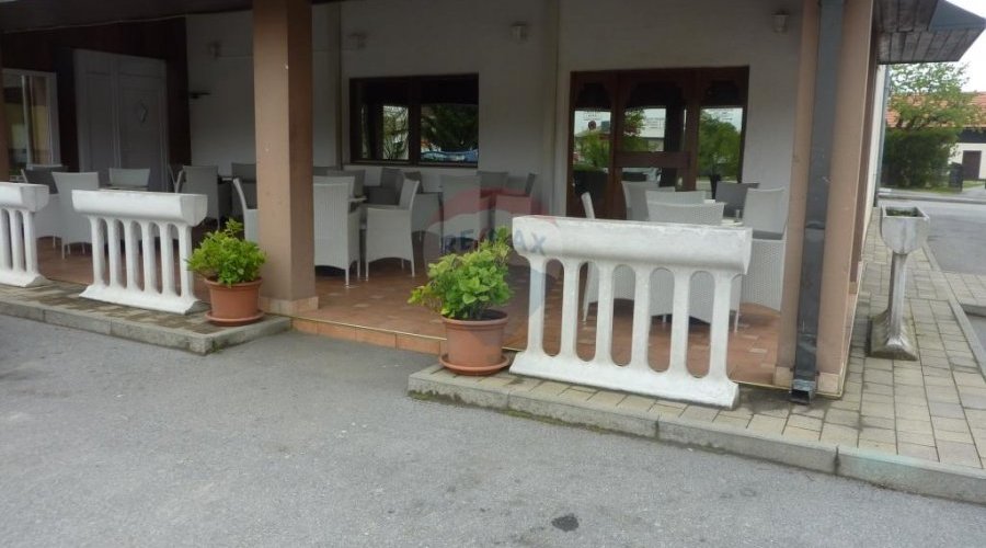 Caffe bar, poslovni prostor i stan - 6