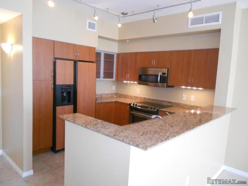 806 E Windward Wy #321, Lantana, FL -.. - 2