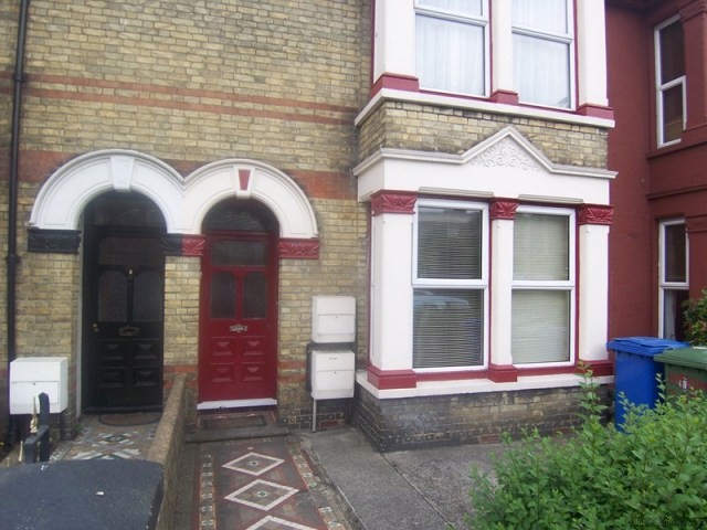 2 bedroom flat in SHEERNESS