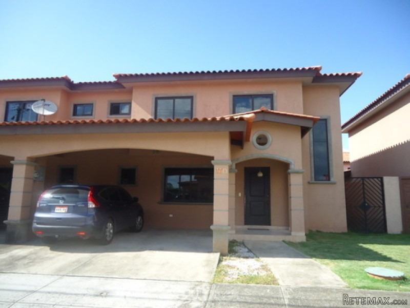 House For Rent In VersallesCasa Para..