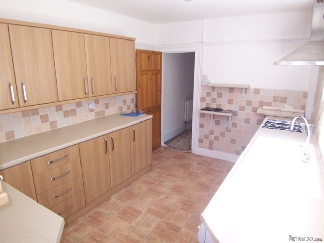 2 bedroom house in SHEERNESS - 2