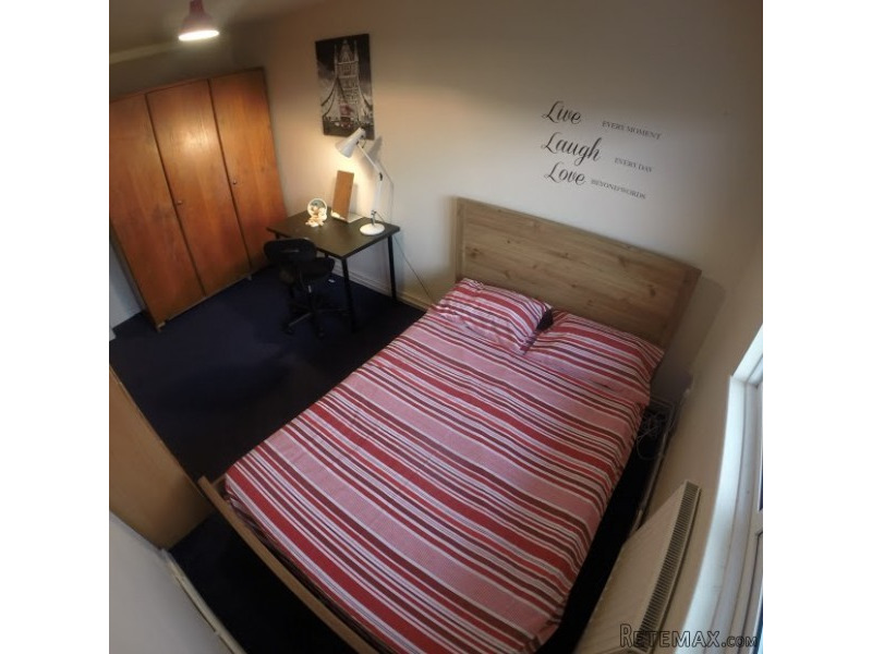 Lovely Double Bedroom In Nice East..
