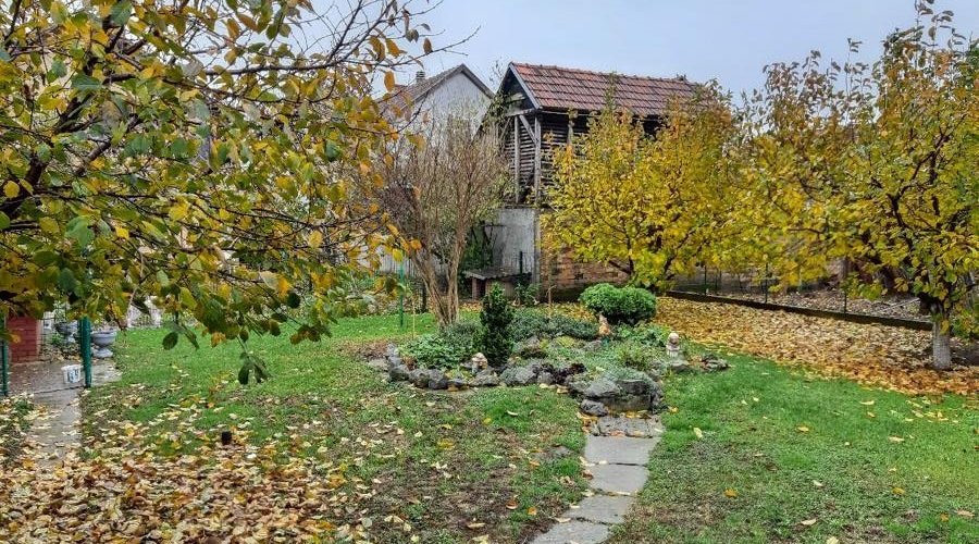 Prodajem kucu u Indjiji - 22