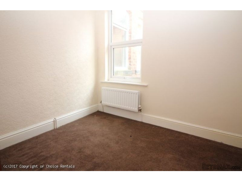 Flat 2, 305 Church St, Blackpool - 2