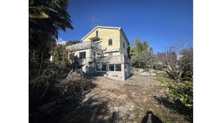 IKA, kuća s 1900 m2 okućnice - 2