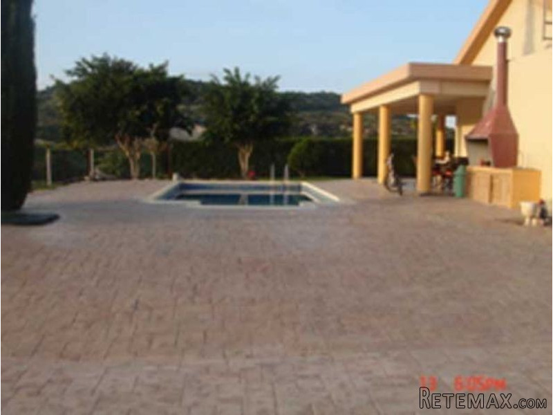 House in Pyrgos with huge land - 2