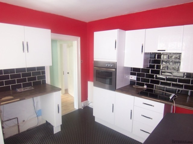 2 bedroom flat in SHEERNESS - 2