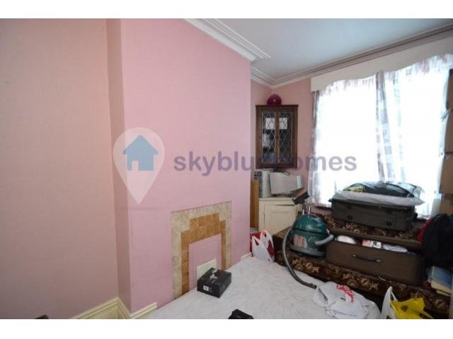 House - This is a two bedroom house a.. - 2