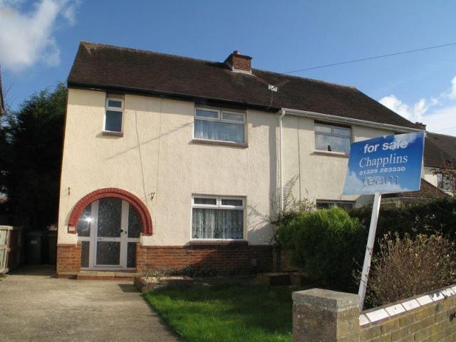 3 bedroom Semi-Detached House For Rent:.. - 2