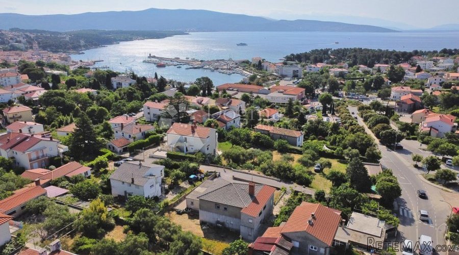 Samostojeća kuća u Krku!