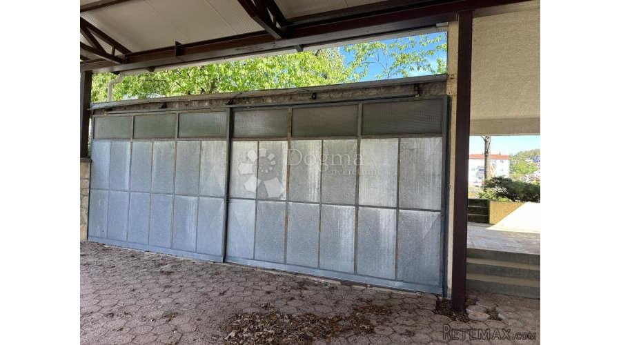 Matulji-poslovni prostor 400m2 sa 680 m2okućnice - 9