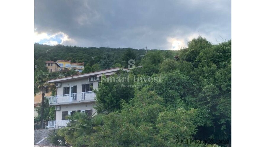 OPATIJA, kuća od 300 m2 s pogledom na more u blizini centra