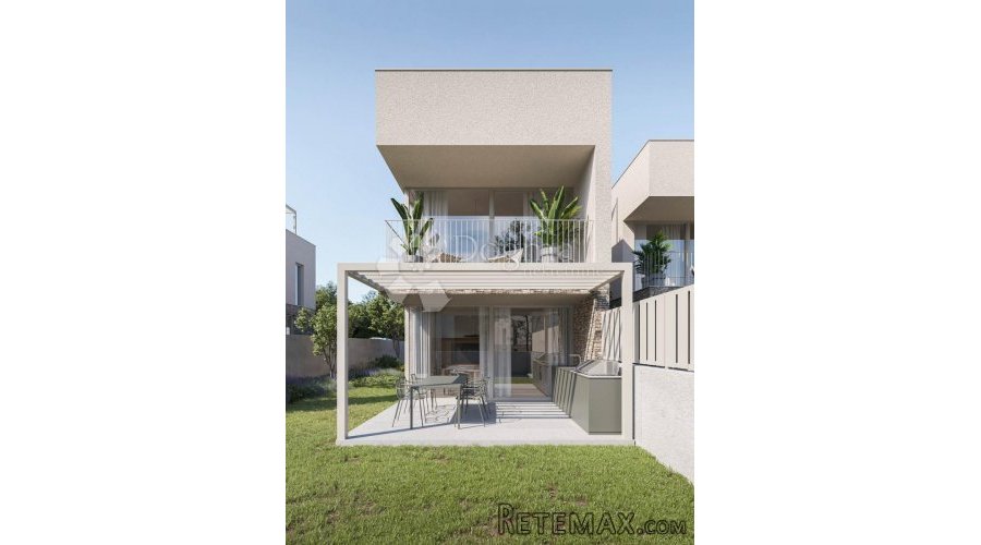 Luksuzni duplex apartman u blizini mora!