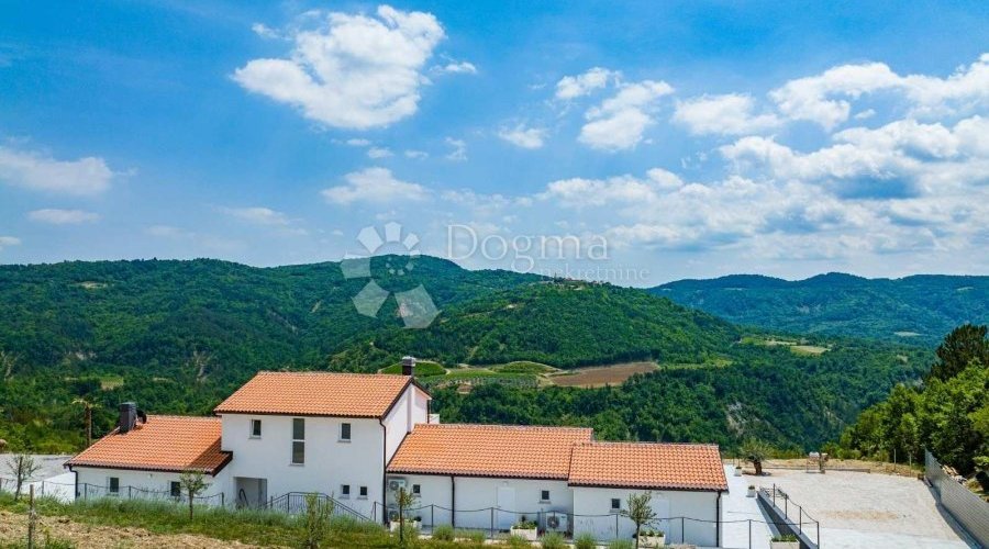 LUKSUZNA VILLA NA OSAMI - 9