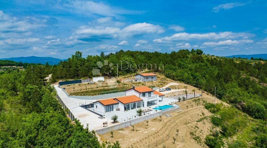 LUKSUZNA VILLA NA OSAMI - 10