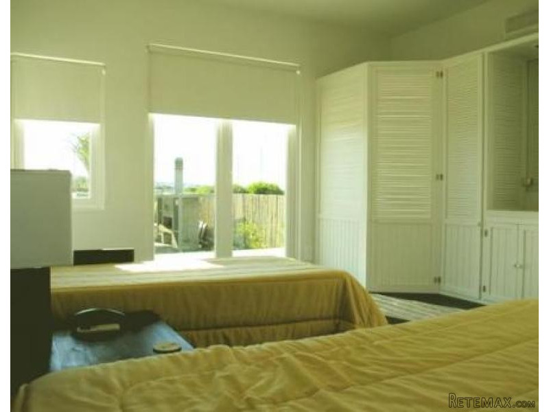 6 Bedroom House - For Rent - Rinc. Del.. - 2
