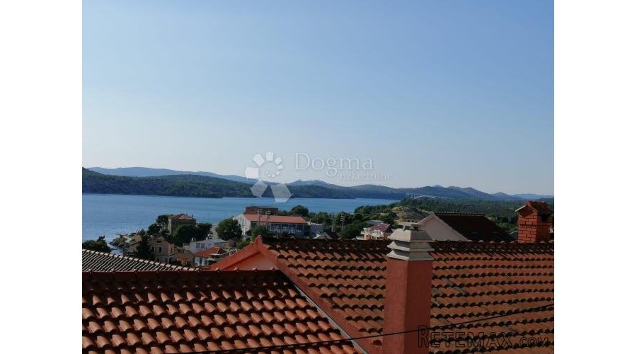 ŠIBENIK, stan u centru sa pogledom na more - 9