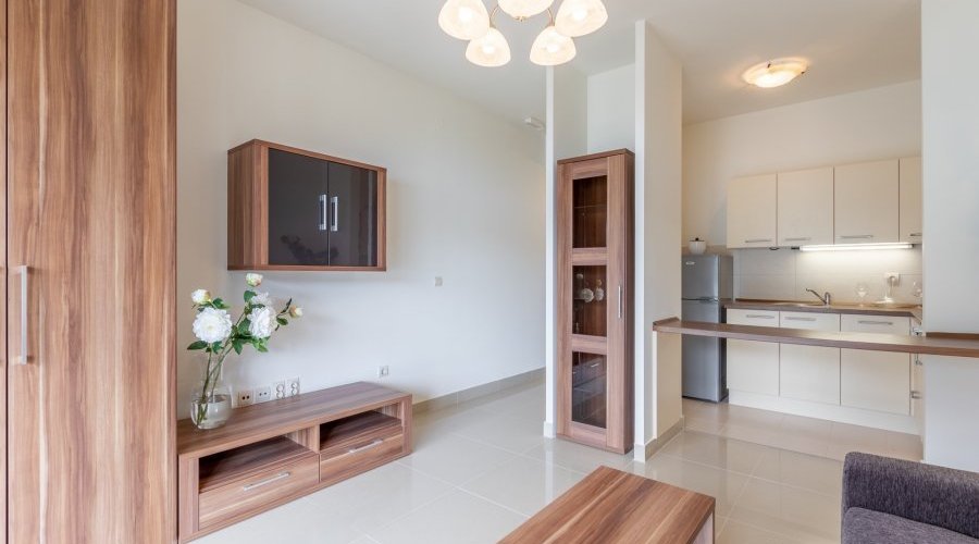 Apart hotel na prvom redu do mora u Risnu - 3