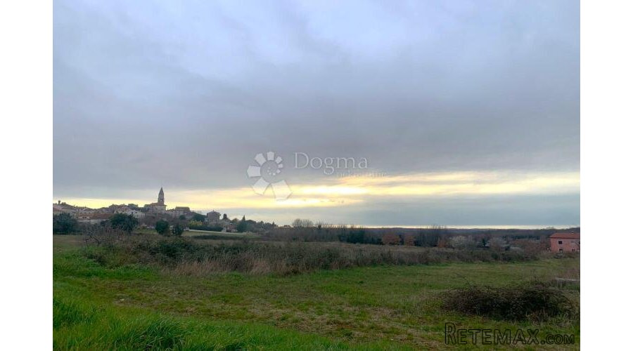 VIŠNJAN – idealna parcela s pogledom na more - 2